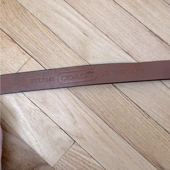 Coach Classic Brown Leather Belt with Gold Hardware 75cm - Picture 5 of 6